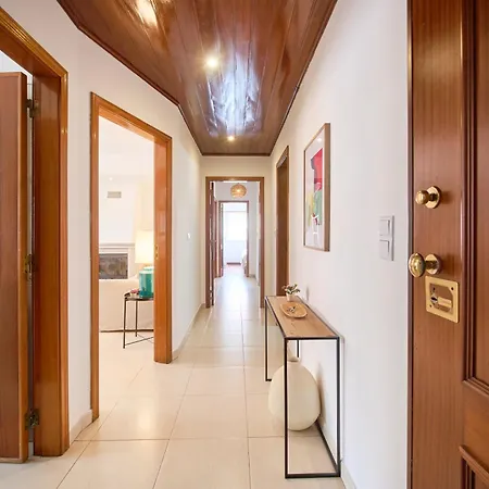 Bright & Modern Near Lisbon & Sintra By Timecooler * 卡森