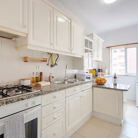 Apartment Bright & Modern Near Lisbon & Sintra By Timecooler *