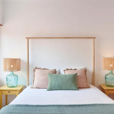 Bright & Modern Near Lisbon & Sintra By Timecooler *