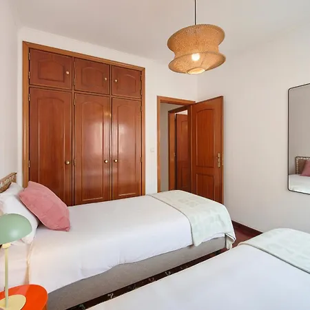 Bright & Modern Near Lisbon & Sintra By Timecooler * 卡森