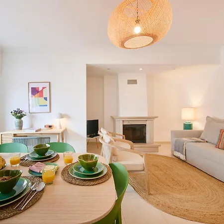 Bright & Modern Near Lisbon & Sintra By Timecooler